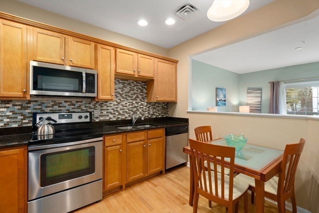 9 Abigail Way, Unit 3002 Reading, MA 01867 - Photo 8 of 20
