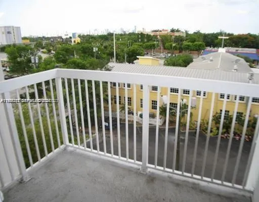 $2,000 | 2740 Southwest 28th Terrace, Unit 503, Miami, FL 33133