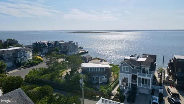$5,000,000 | 8202 Bay Terrace, Harvey Cedars, NJ 08008