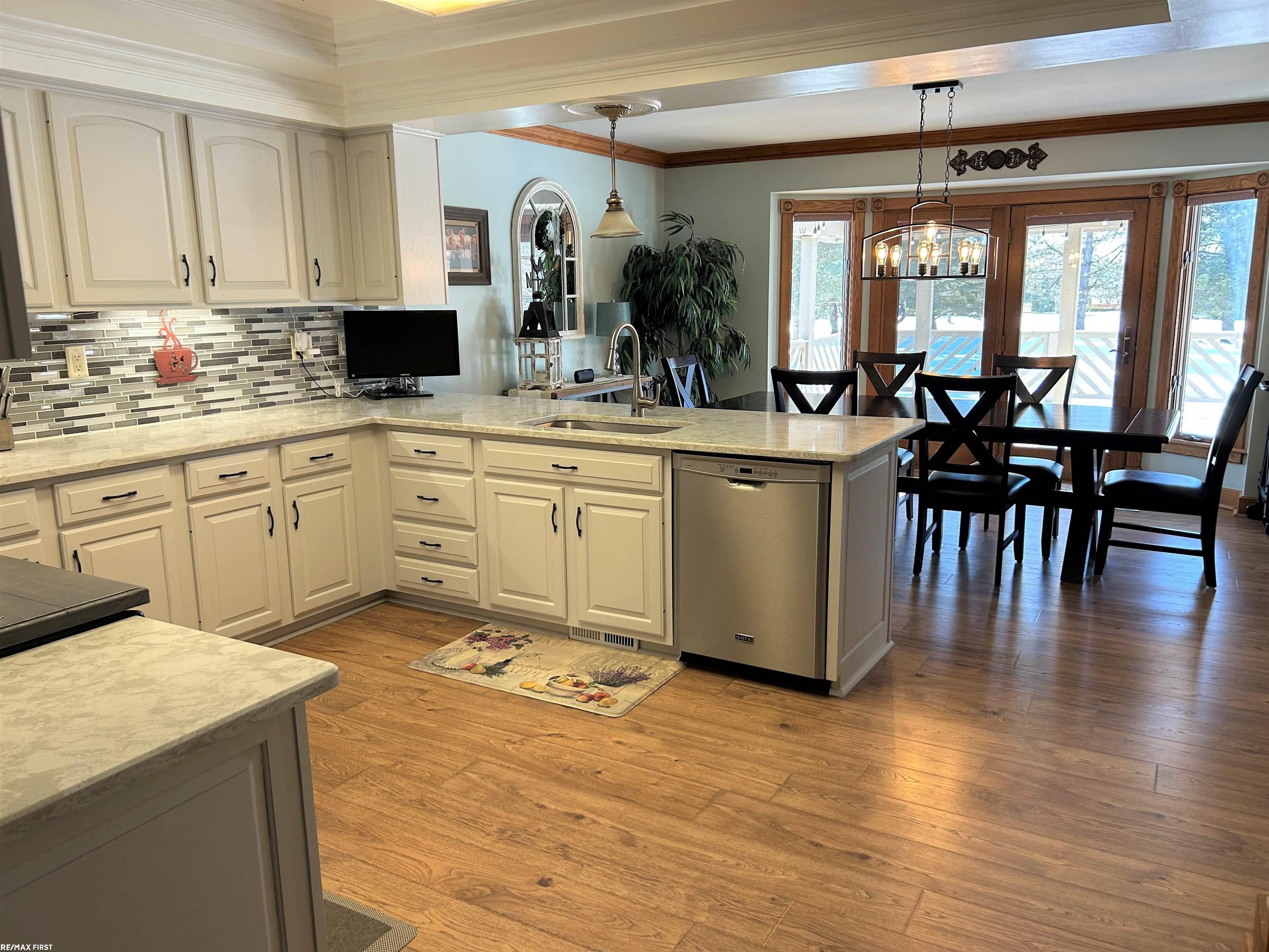16015 Almont Road Allenton, MI 48002 - Photo 6 of 36 50102874-5.JPG