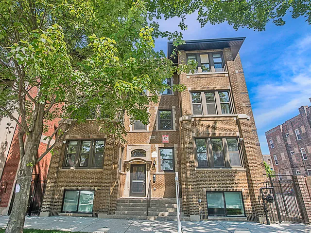 $2,100 | 4117 South Michigan Avenue, Unit GN, Chicago, IL 60653