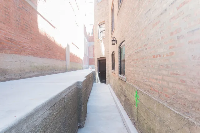 $2,100 | 4117 South Michigan Avenue, Unit GN, Chicago, IL 60653