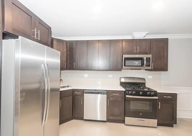 $2,100 | 4117 South Michigan Avenue, Unit GN, Chicago, IL 60653