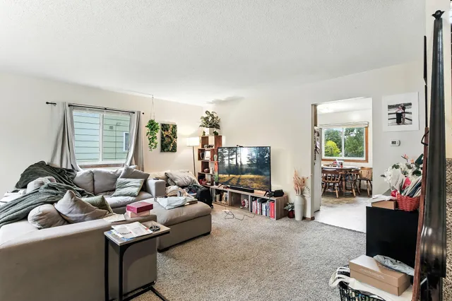 $495,000 | 515 Shadyside Circle, Hopkins, MN 55343