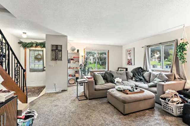 $495,000 | 515 Shadyside Circle, Hopkins, MN 55343