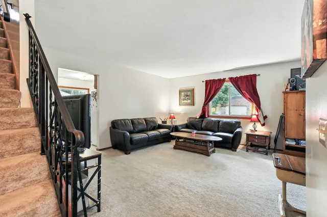 $495,000 | 515 Shadyside Circle, Hopkins, MN 55343