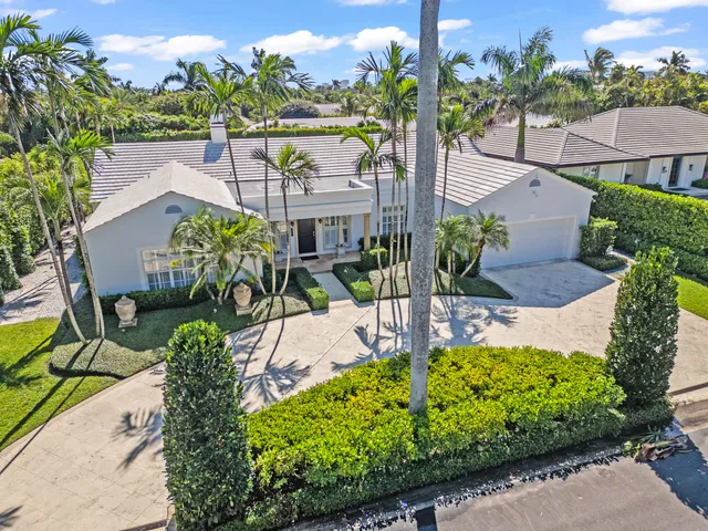 a view of a garden with a fountain