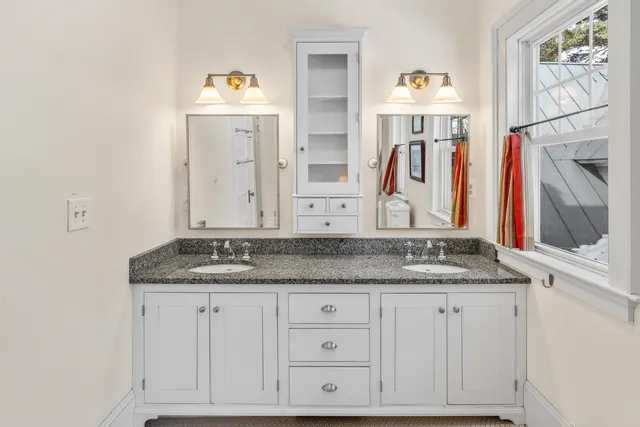 $4,900,000 | 4 Occom Ridge, Hanover, NH 03755