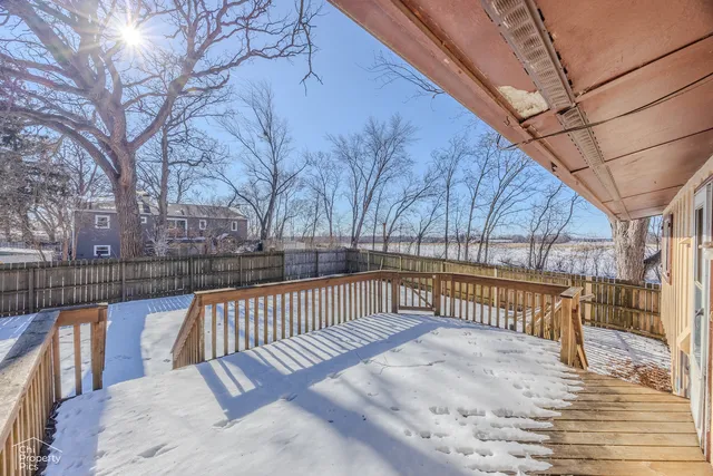 $249,000 | 2017 West Oakleaf Drive, McHenry, IL 60051