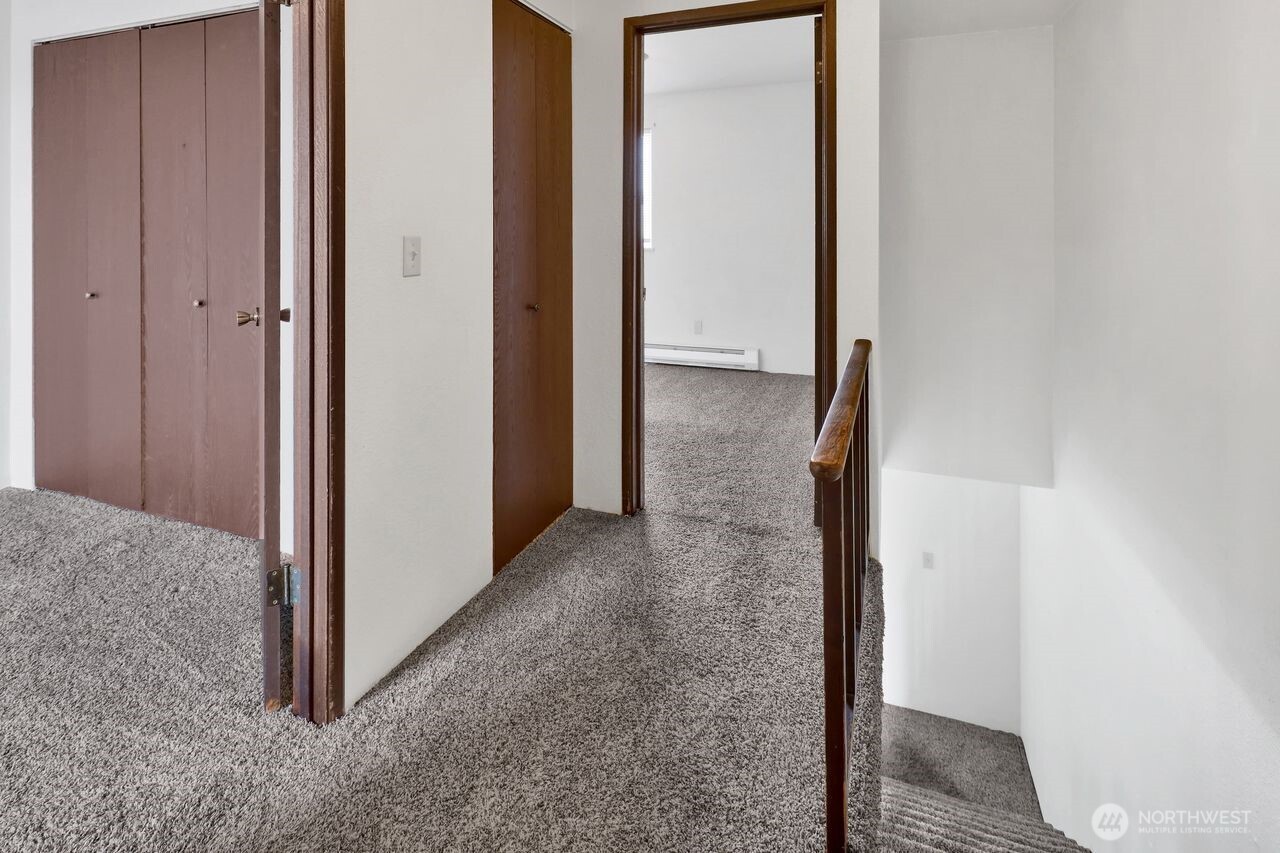 211 Maple Street Lynden, WA 98264 - Photo 13 of 36