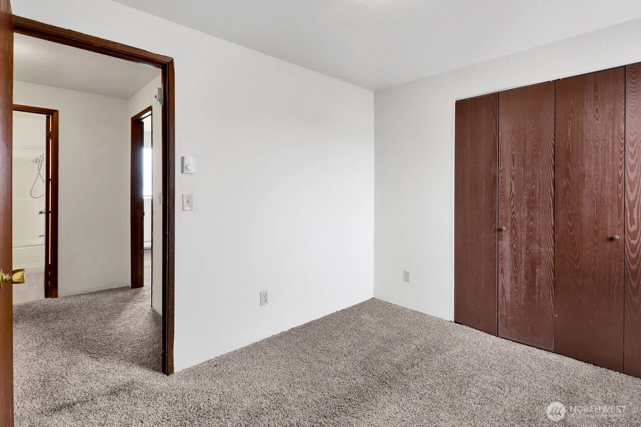 211 Maple Street Lynden, WA 98264 - Photo 14 of 36