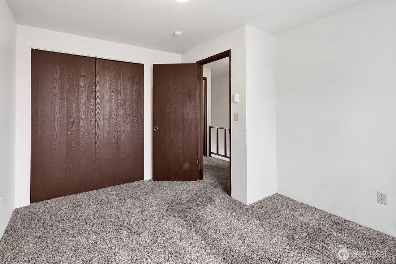 211 Maple Street Lynden, WA 98264 - Photo 16 of 36