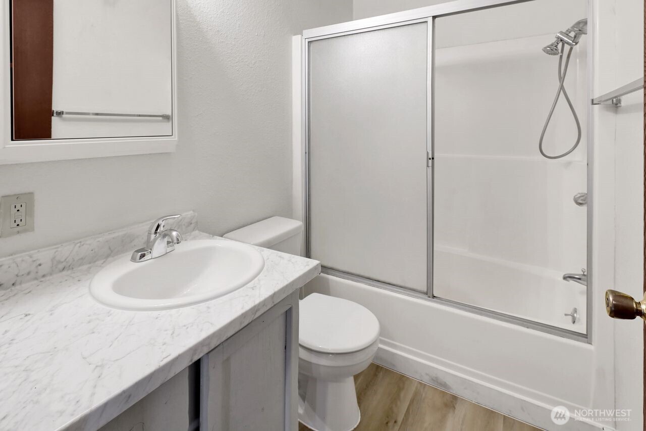 211 Maple Street Lynden, WA 98264 - Photo 18 of 36