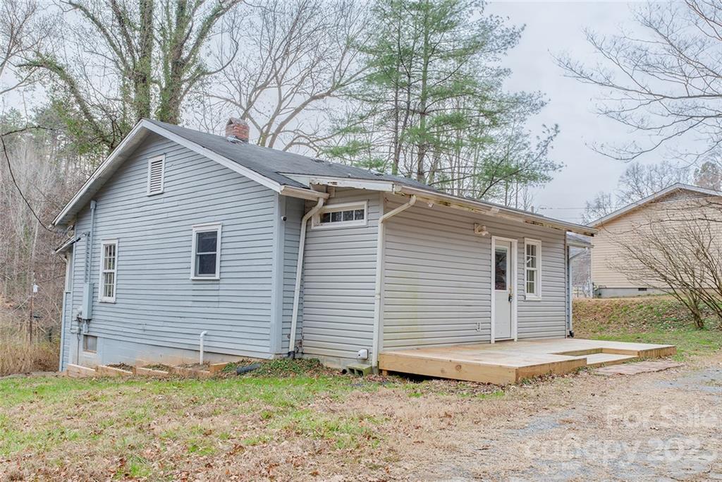 30 Stevens Street Tryon, NC 28782 - Photo 3 of 27