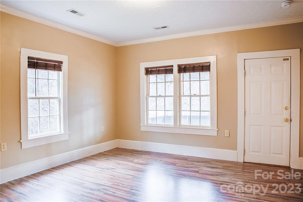 30 Stevens Street Tryon, NC 28782 - Photo 5 of 27