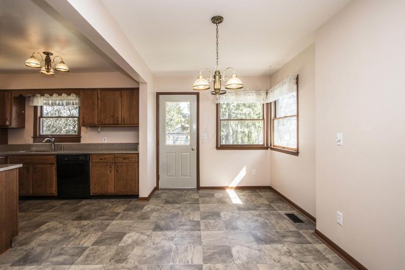 3147 Minerva Lake Road Columbus, OH 43231 - Photo 14 of 51