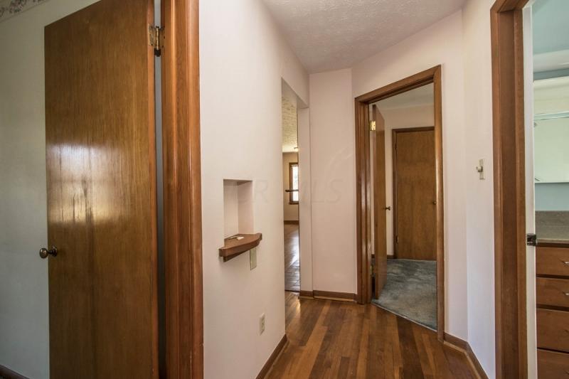 3147 Minerva Lake Road Columbus, OH 43231 - Photo 19 of 51
