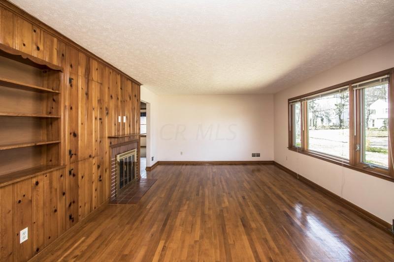 3147 Minerva Lake Road Columbus, OH 43231 - Photo 6 of 51