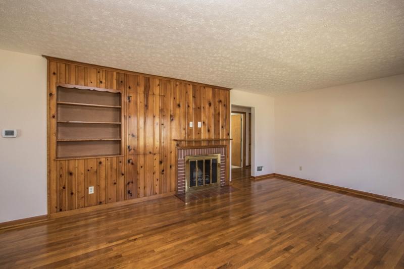 3147 Minerva Lake Road Columbus, OH 43231 - Photo 7 of 51