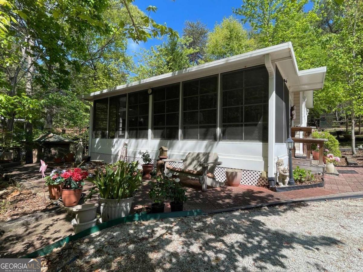 38 Big Water Circle Hartwell, GA 30643 - Photo 6 of 86