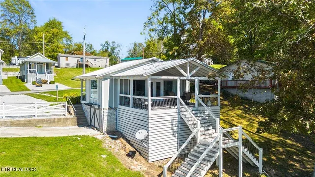 $839,000 | 758 Indian River Boat Dock Road, Jacksboro, TN 37757