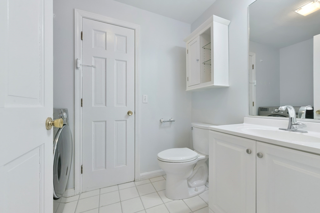 1045 Washington Street, Unit 2 Newton, MA 02465 - Photo 11 of 23