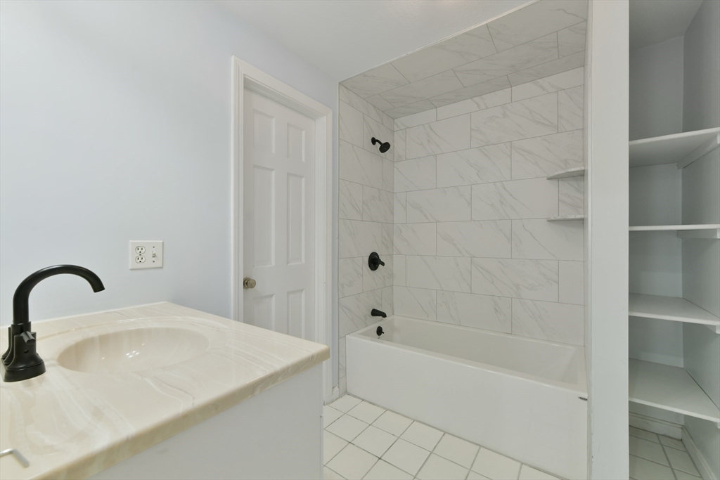 1045 Washington Street, Unit 2 Newton, MA 02465 - Photo 12 of 23