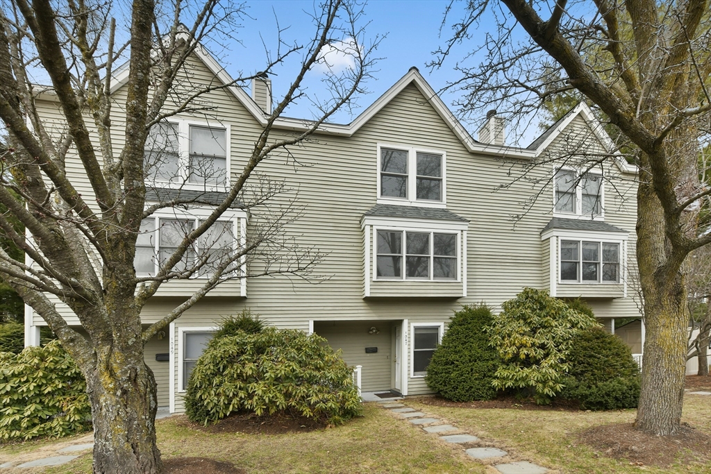 1045 Washington Street, Unit 2 Newton, MA 02465 - Photo 20 of 23