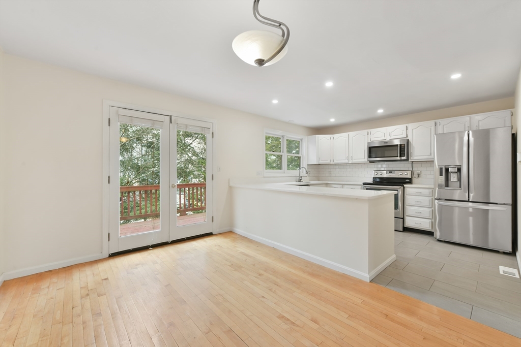 1045 Washington Street, Unit 2 Newton, MA 02465 - Photo 7 of 23