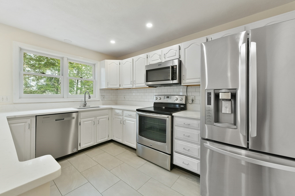 1045 Washington Street, Unit 2 Newton, MA 02465 - Photo 8 of 23