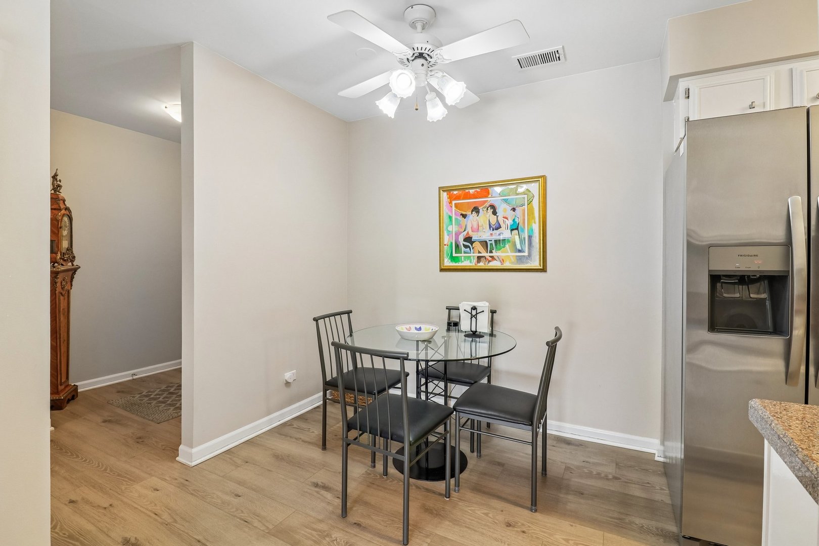 4050 Dundee Road, Unit 303 Northbrook, IL 60062 - Photo 10 of 38
