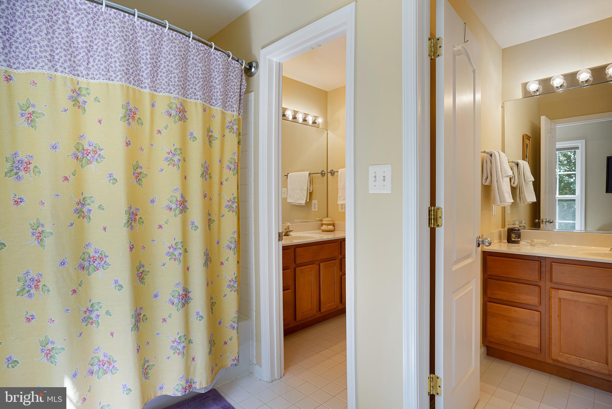 5301 Rutherford Drive Woodbridge, VA 22193 - Photo 38 of 58 Bedroom 3 & 4 have separate vanity areas