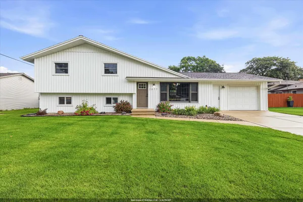 $549,000 | 2077 True Lane, Green Bay, WI 54304