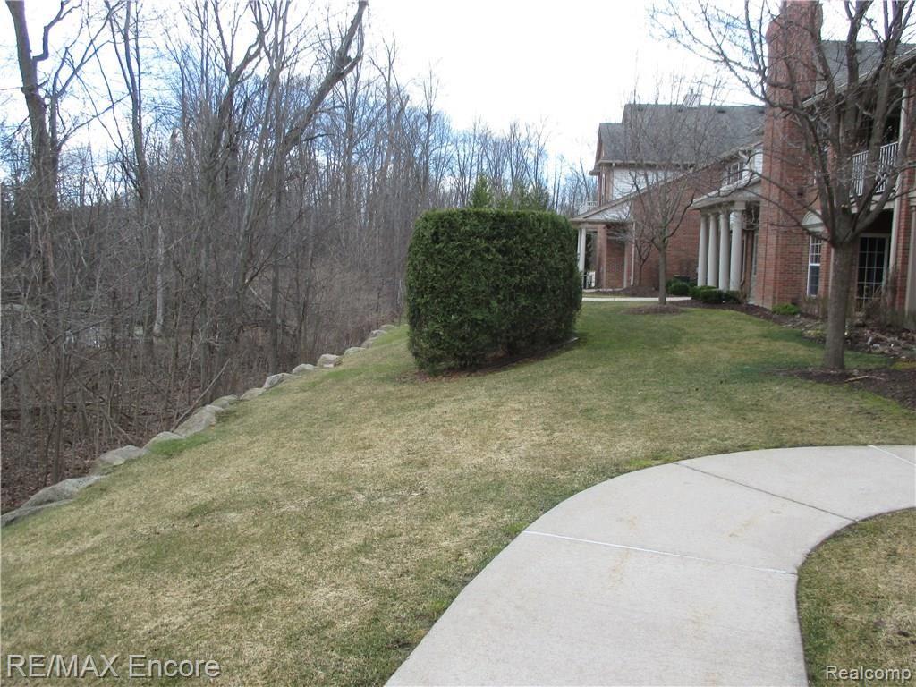 3567 Tremonte Circle, Unit 243 Rochester, MI 48306 - Photo 2 of 23 Tremonte 005.JPG