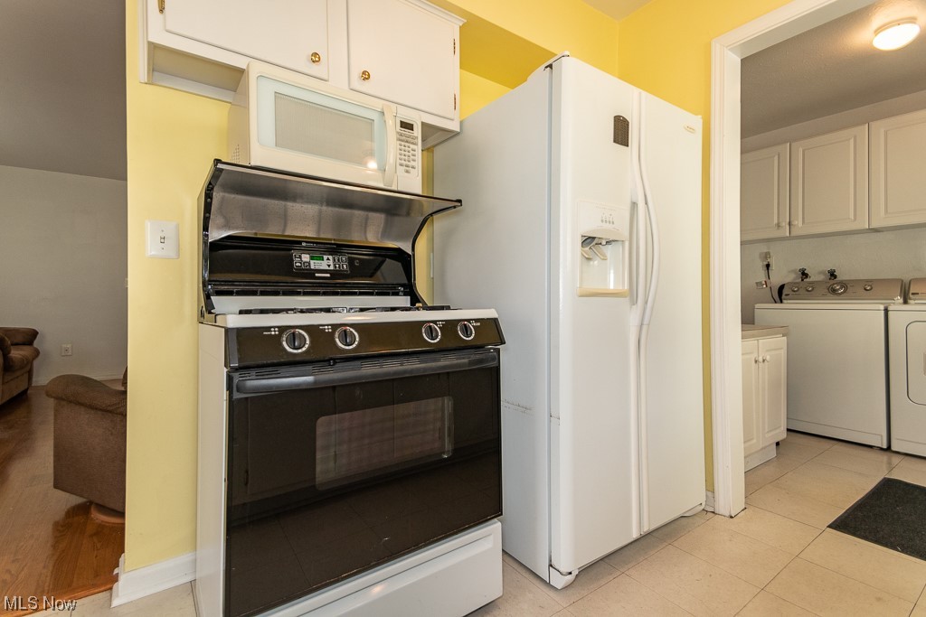 1178 Lander Road Cleveland, OH 44124 - Photo 4 of 24