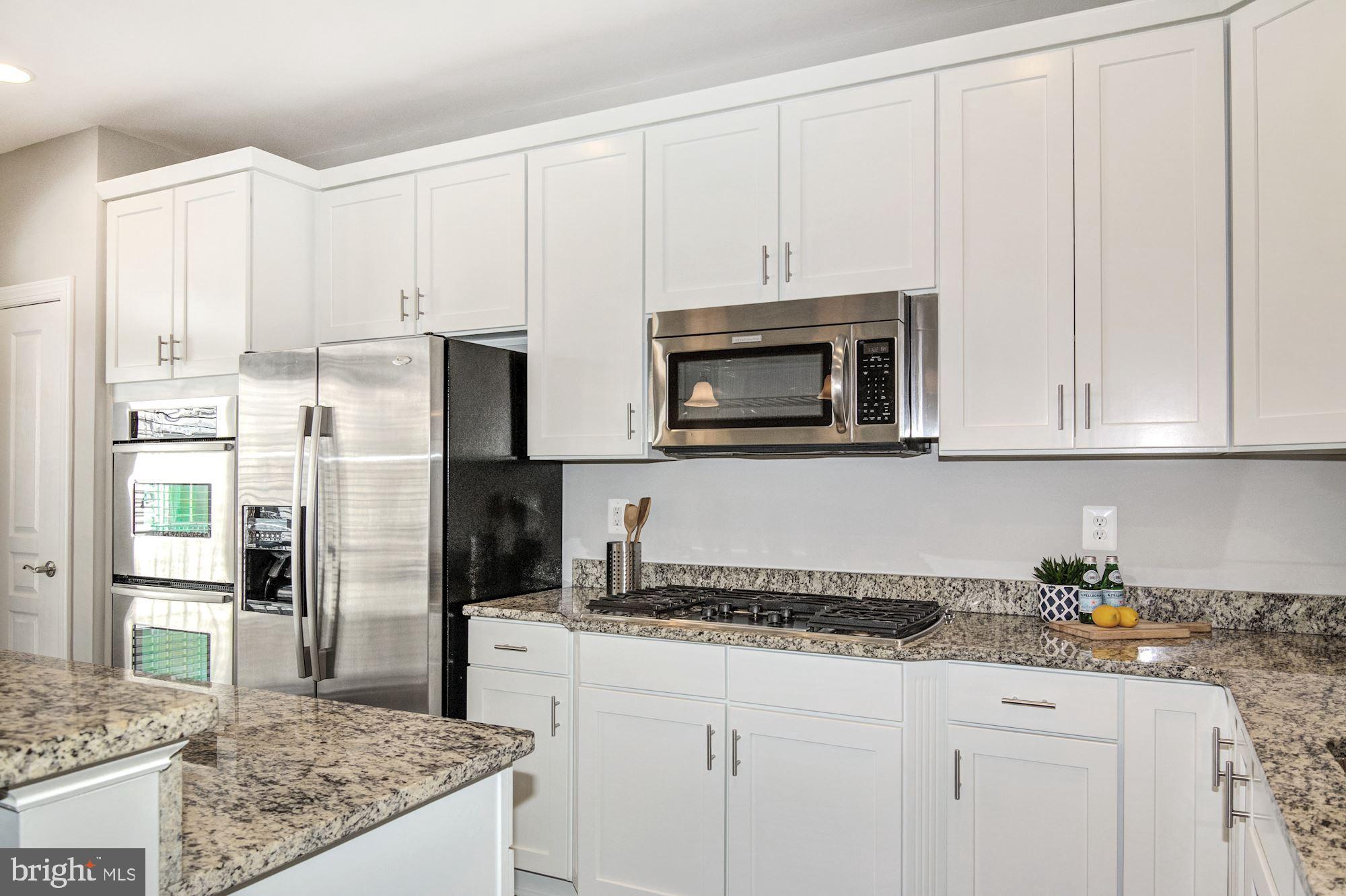 3341 Kemper Road Arlington, VA 22206 - Photo 9 of 32 Eat-In Kitchen