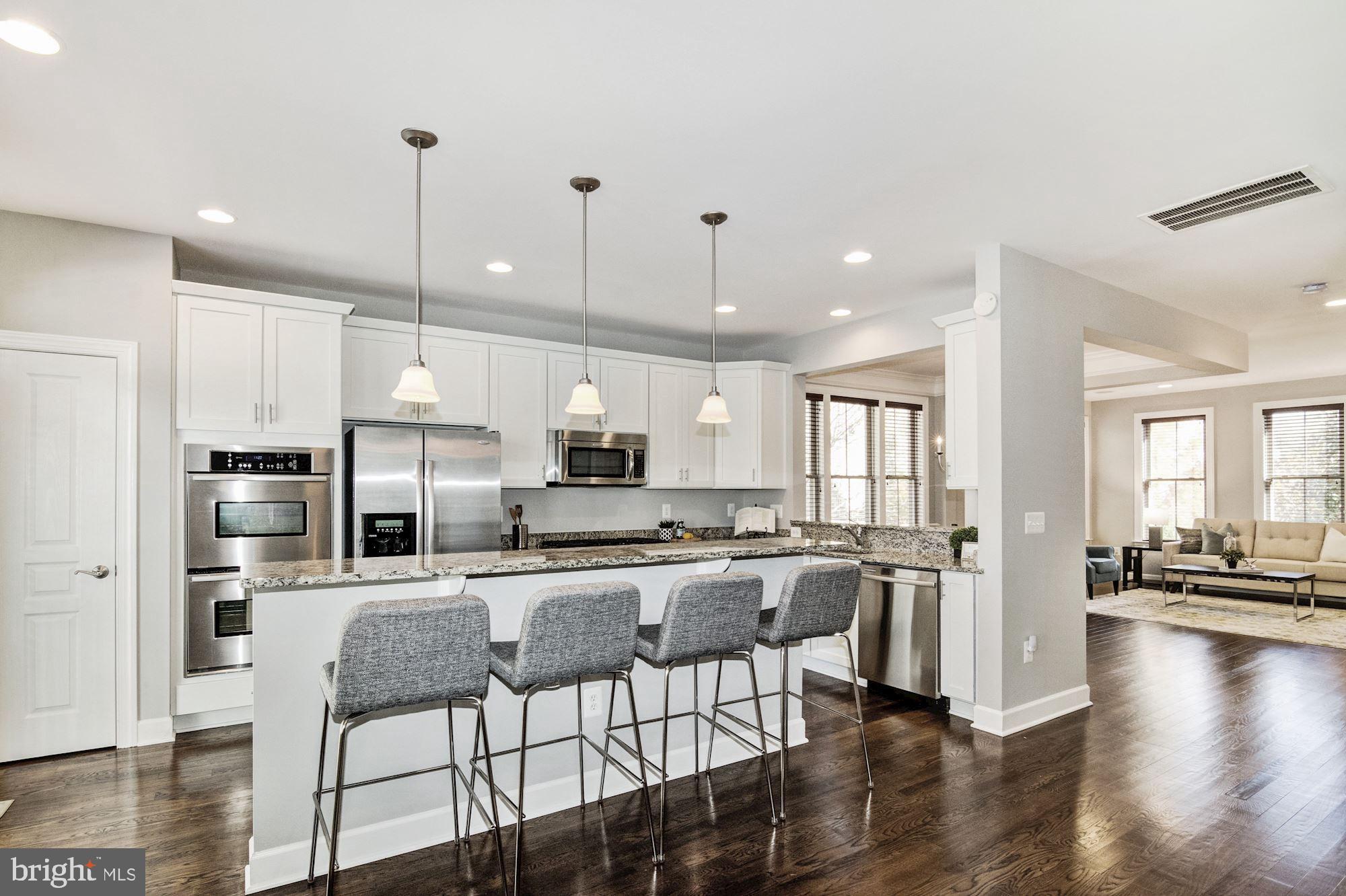 3341 Kemper Road Arlington, VA 22206 - Photo 10 of 32 Eat-In Kitchen