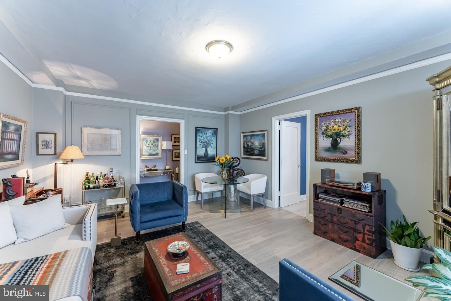 2031 Locust Street, Unit 601 Philadelphia, PA 19103 - Photo 5 of 23