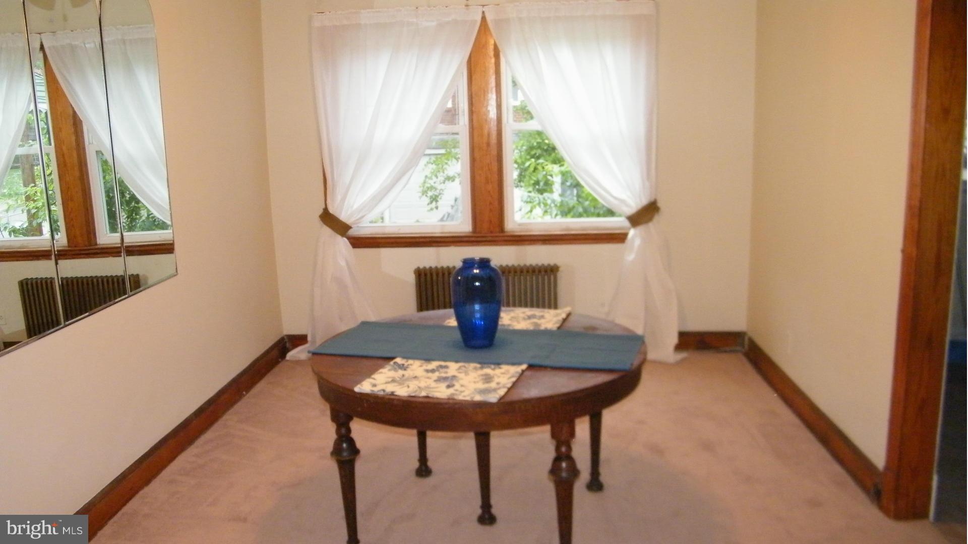 40 North Rosedale Street Baltimore, MD 21229 - Photo 6 of 25 Dining Room