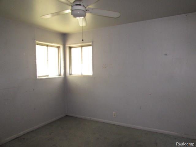 14281 Toepfer Road Warren, MI 48089 - Photo 9 of 15 261-862336-bed2.JPG