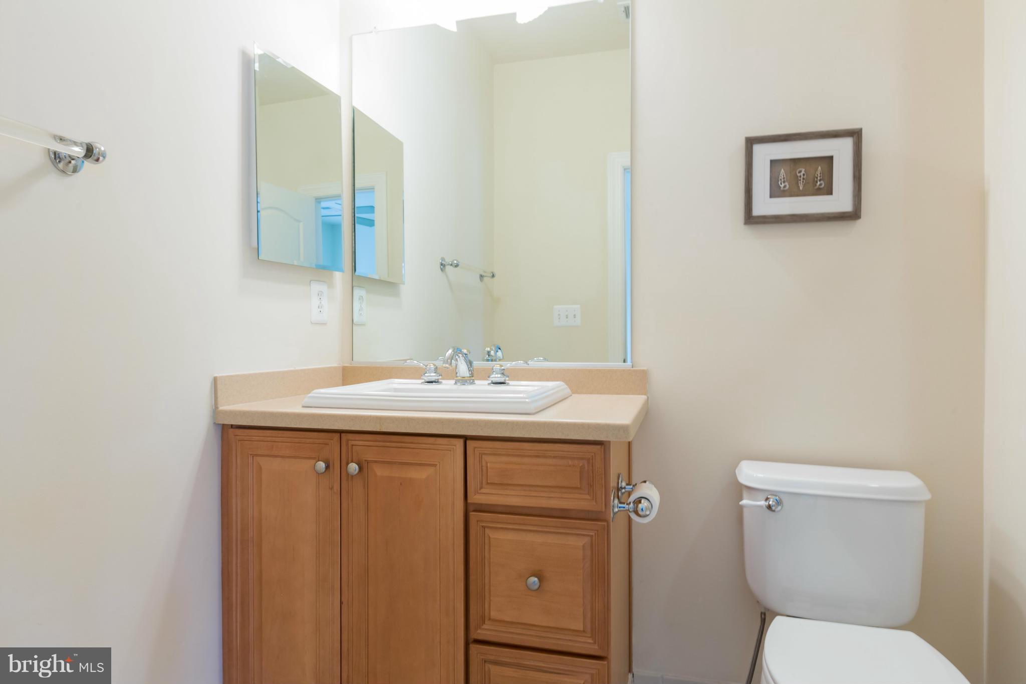 718 Carpenter Road Alexandria, VA 22314 - Photo 17 of 26 Bath 2