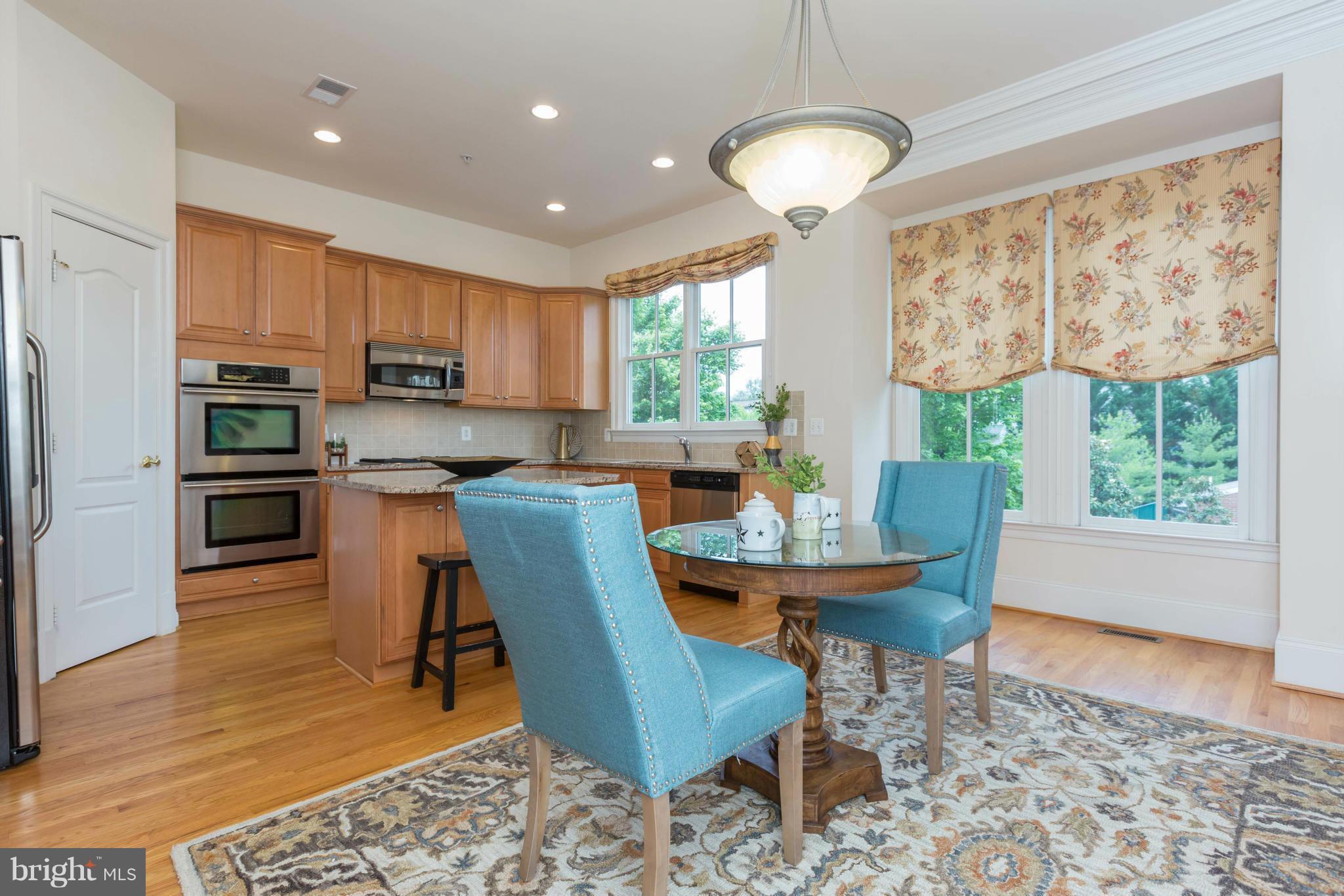 718 Carpenter Road Alexandria, VA 22314 - Photo 19 of 26 Open Plan Family Room