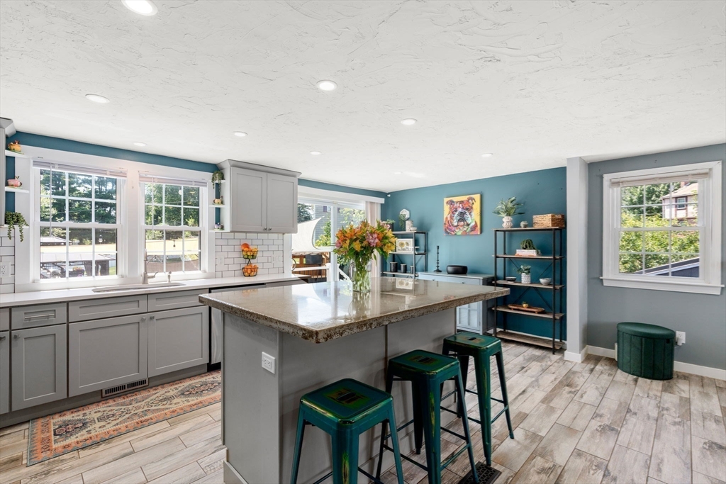 43 Arapahoe Road Bellingham, MA 02019 - Photo 8 of 35 Gallery Image 8