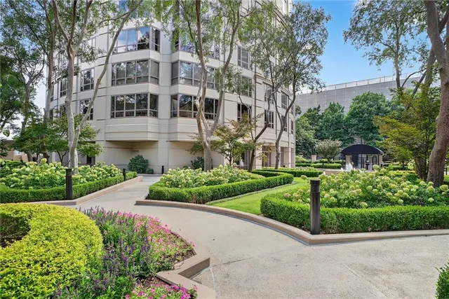 $255,000 | 3475 Oak Valley Road Northeast, Unit 250, Atlanta, GA 30326