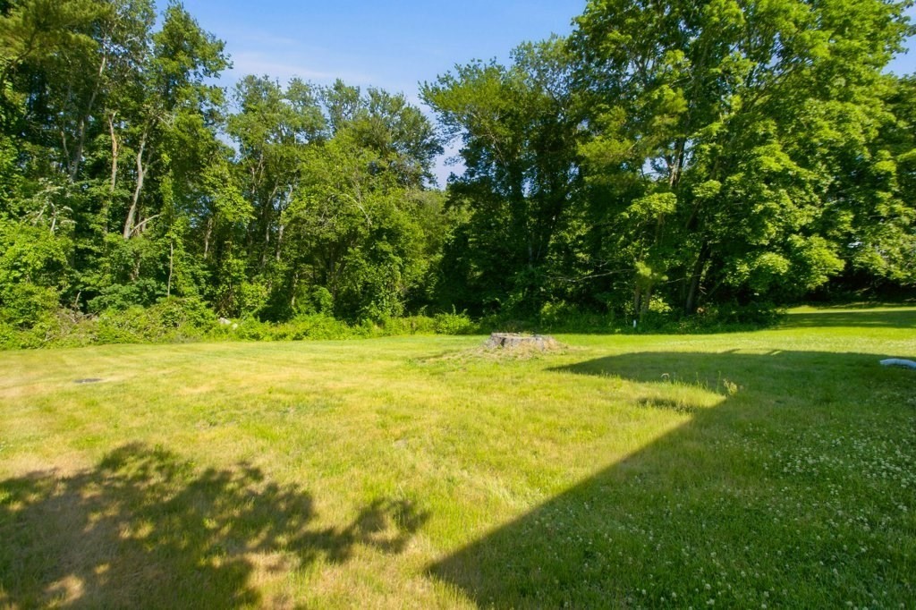 125 Davis Road Westport, MA 02790 - Photo 37 of 41