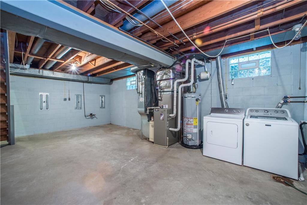 2025 Swallow Hill Road Pittsburgh, PA 15220 - Photo 22 of 25 Gallery Image 22