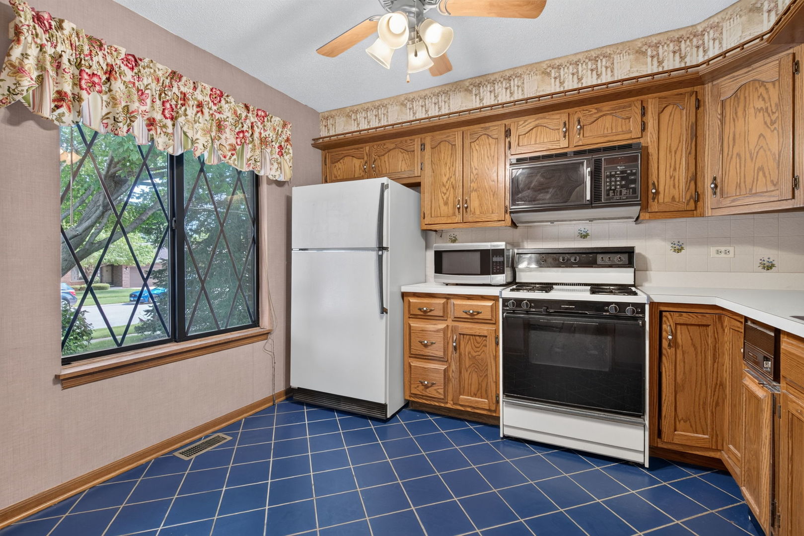 914 Shagbark Road, Unit 914 New Lenox, IL 60451 - Photo 6 of 26