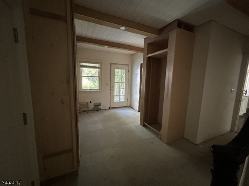 568 Stangle Road Bridgewater, NJ 08836 - Photo 13 of 29 Gallery Image 13
