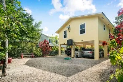 $695,000 | 1021 Valencia Road, Key Largo, FL 33037