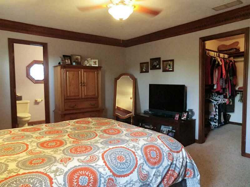 6208 Buck Trail Road Indianapolis, IN 46237 - Photo 14 of 24 Gallery Image 14
